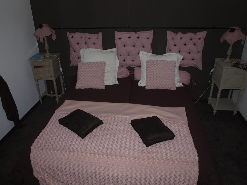 Bed and Breakfast Le Cordon Blanc-Évran Zimmer foto