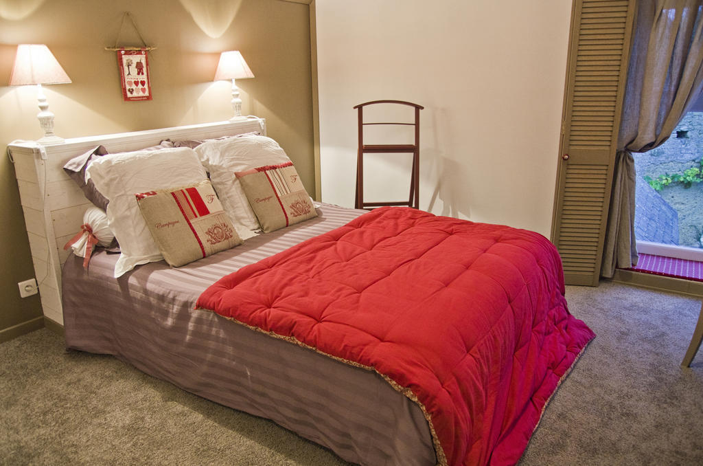 Bed and Breakfast Le Cordon Blanc-Évran Zimmer foto